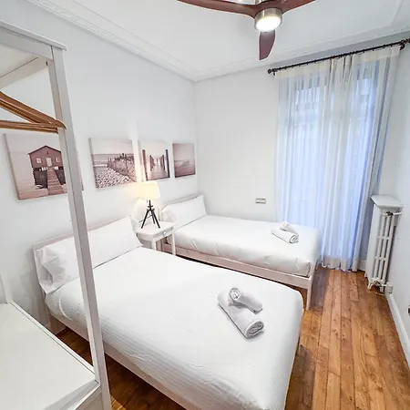 Апартаменти Marina & Apartment-parking Сан-Себастьян